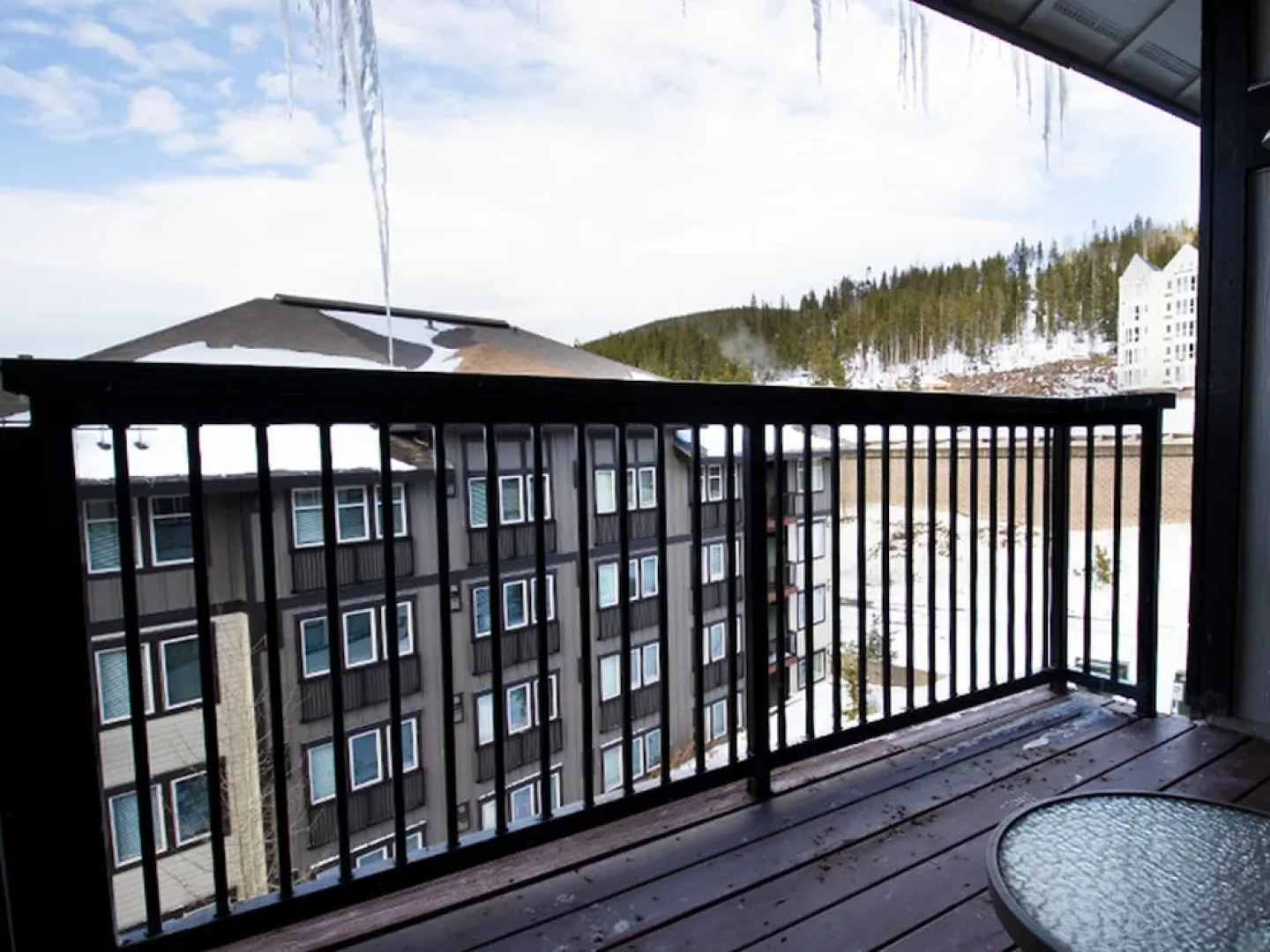 Founders Pointe 4646