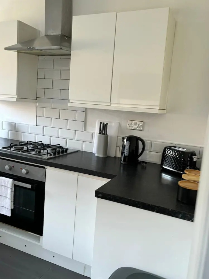 4 Bedroom Refurbished Workers Haven