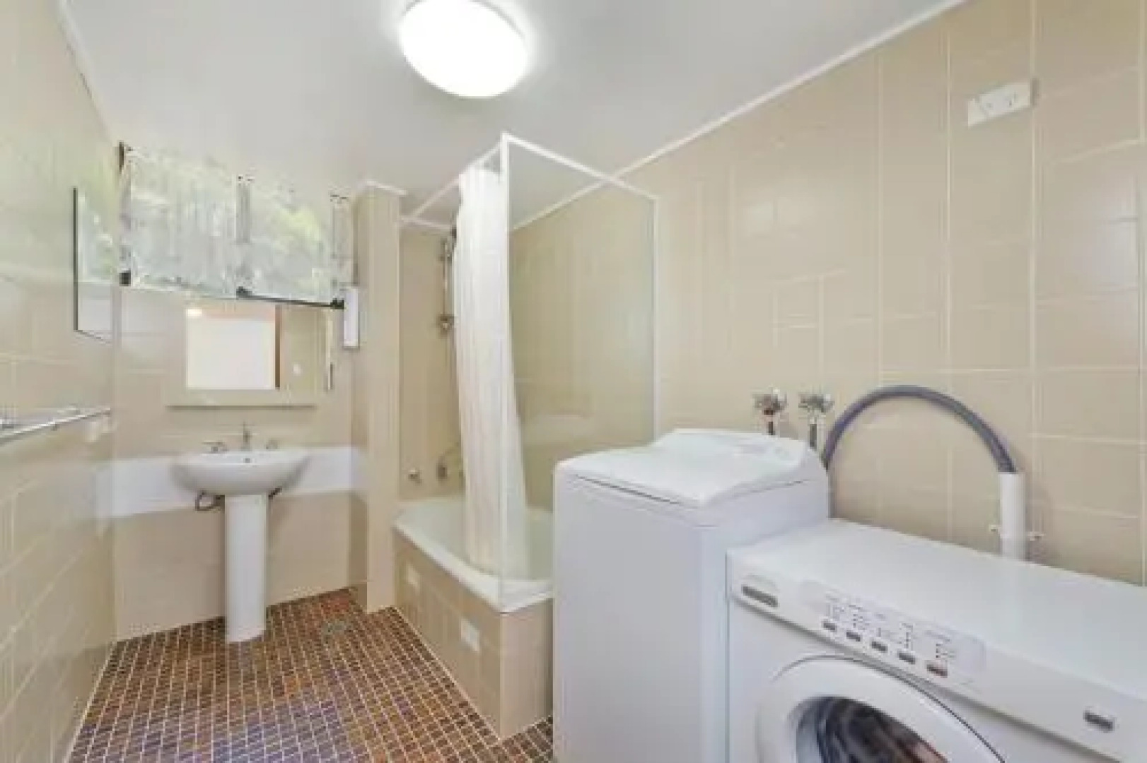 Beachpark 33 58 Pacific Drive