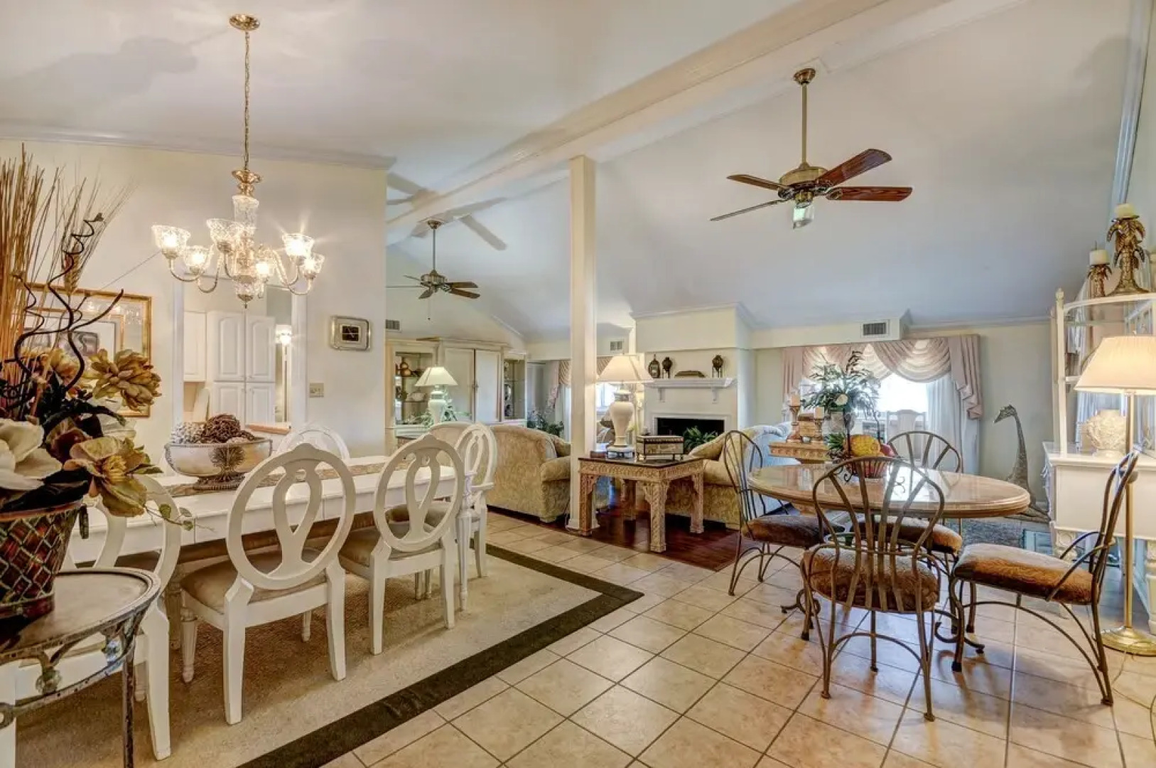 Chateau La Mer 16E Destin