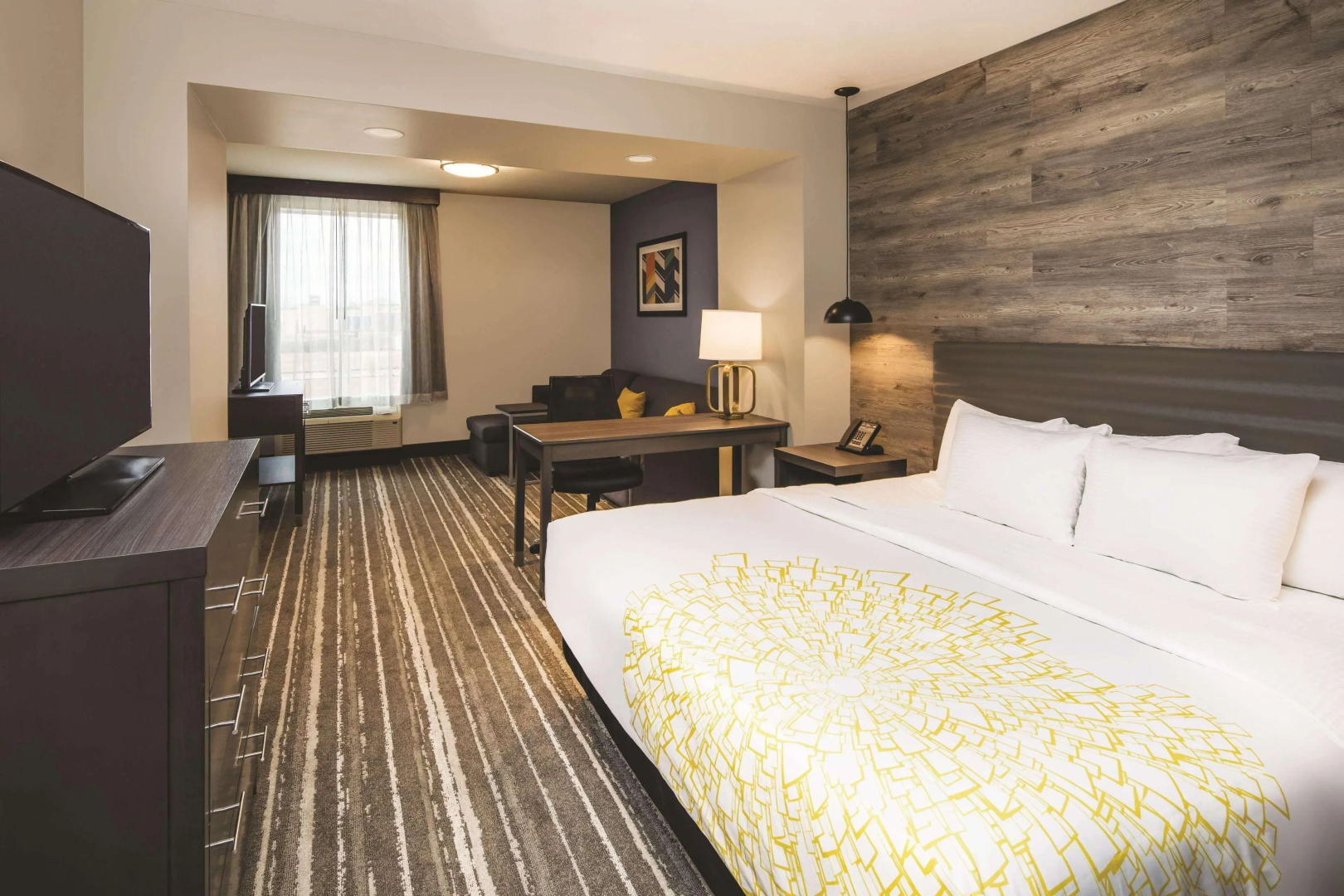 La Quinta Inn & Suites by Wyndham Atlanta South - McDonough