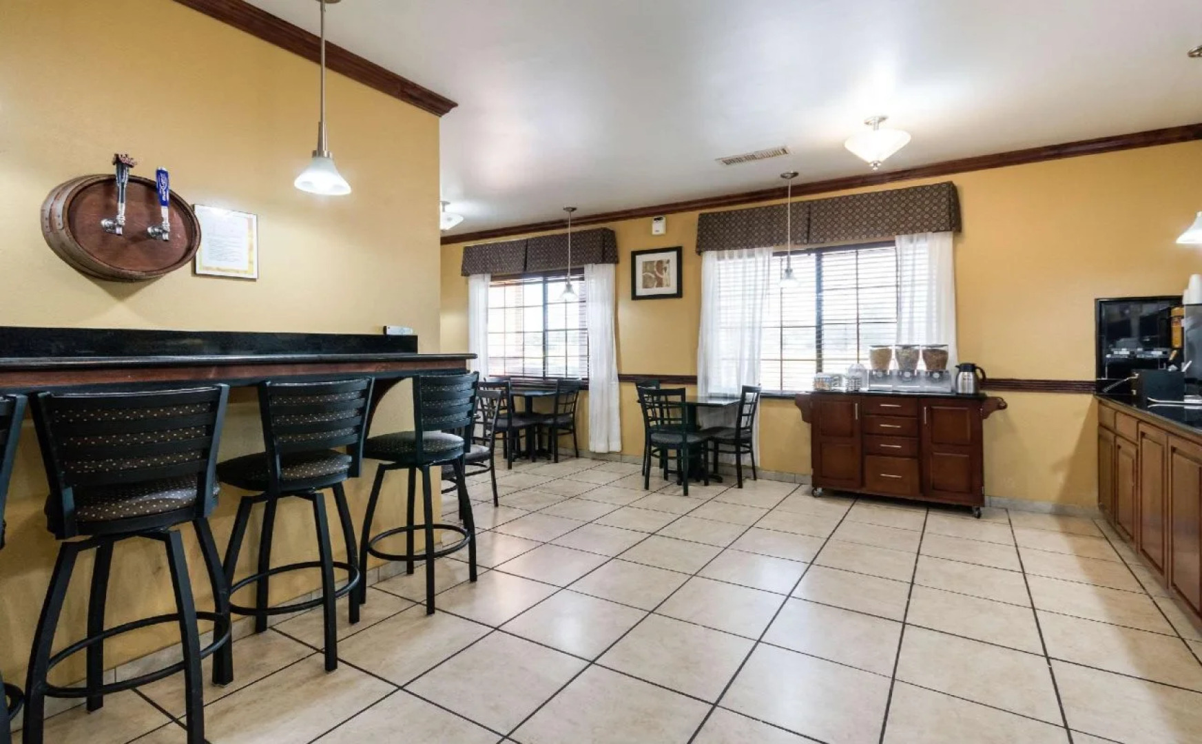 Econo Lodge Lubbock I-27