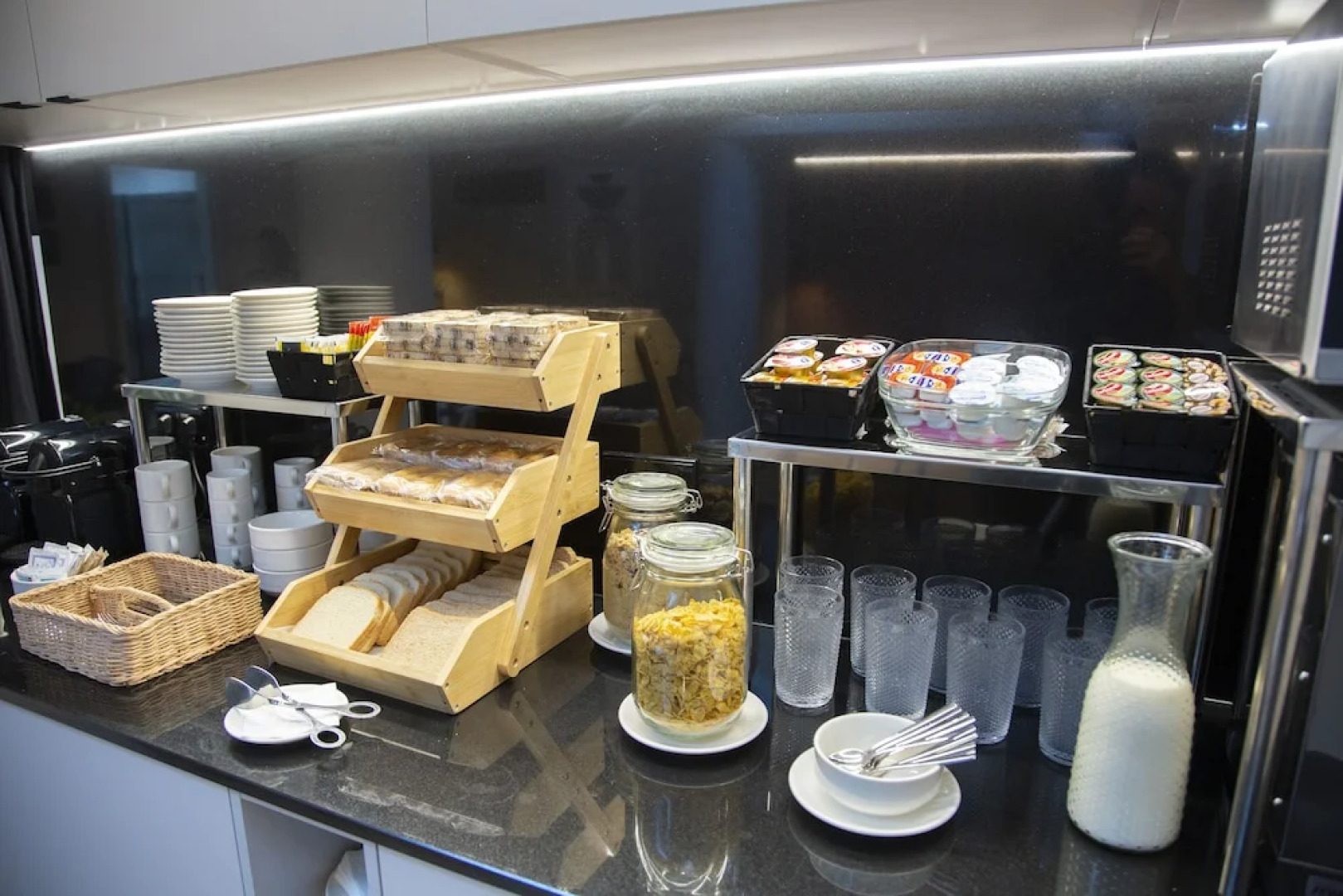 Aila II Hotel Boutique