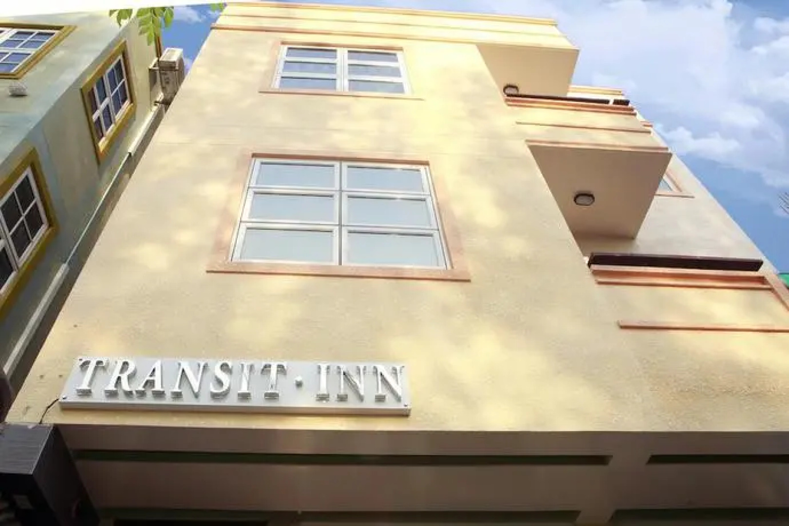 Transit Inn