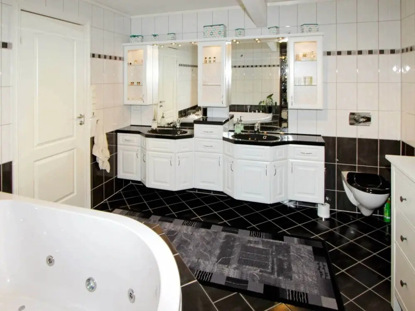 8 Person Holiday Home in Lindesnes