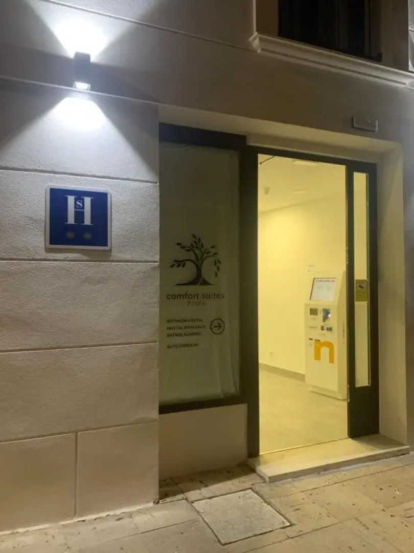 Hostal Comfort Suites