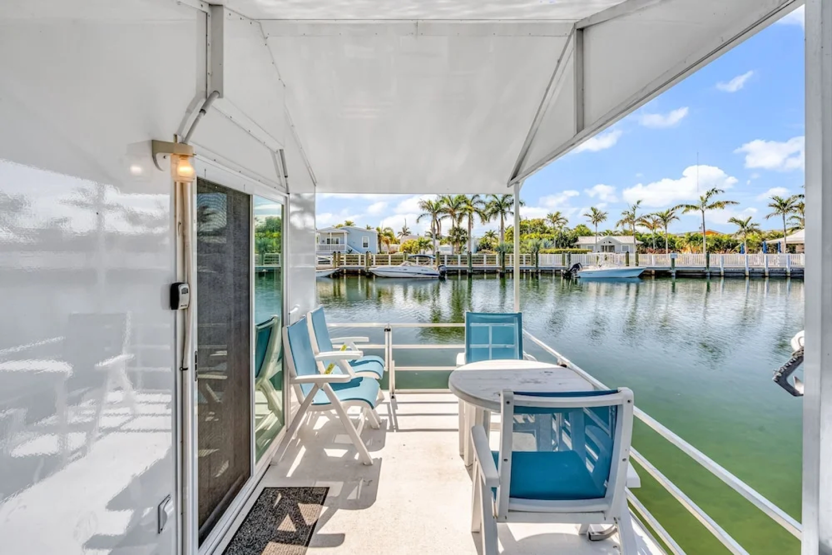 Aqua Lodges at Hurricane Hole Marina