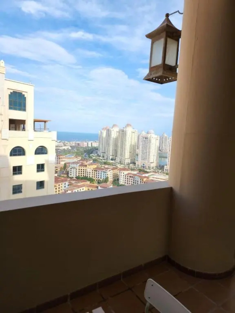 Lovely One Bedroom Apartment Porto Arabia, The Pearl Qatar