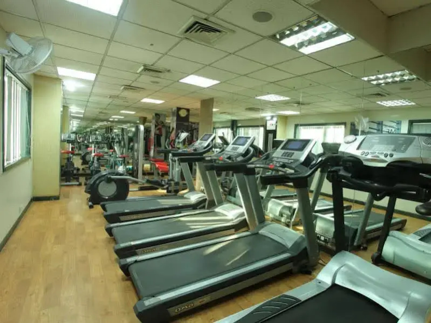 Wingston A TreeHouse Hotel Mathura