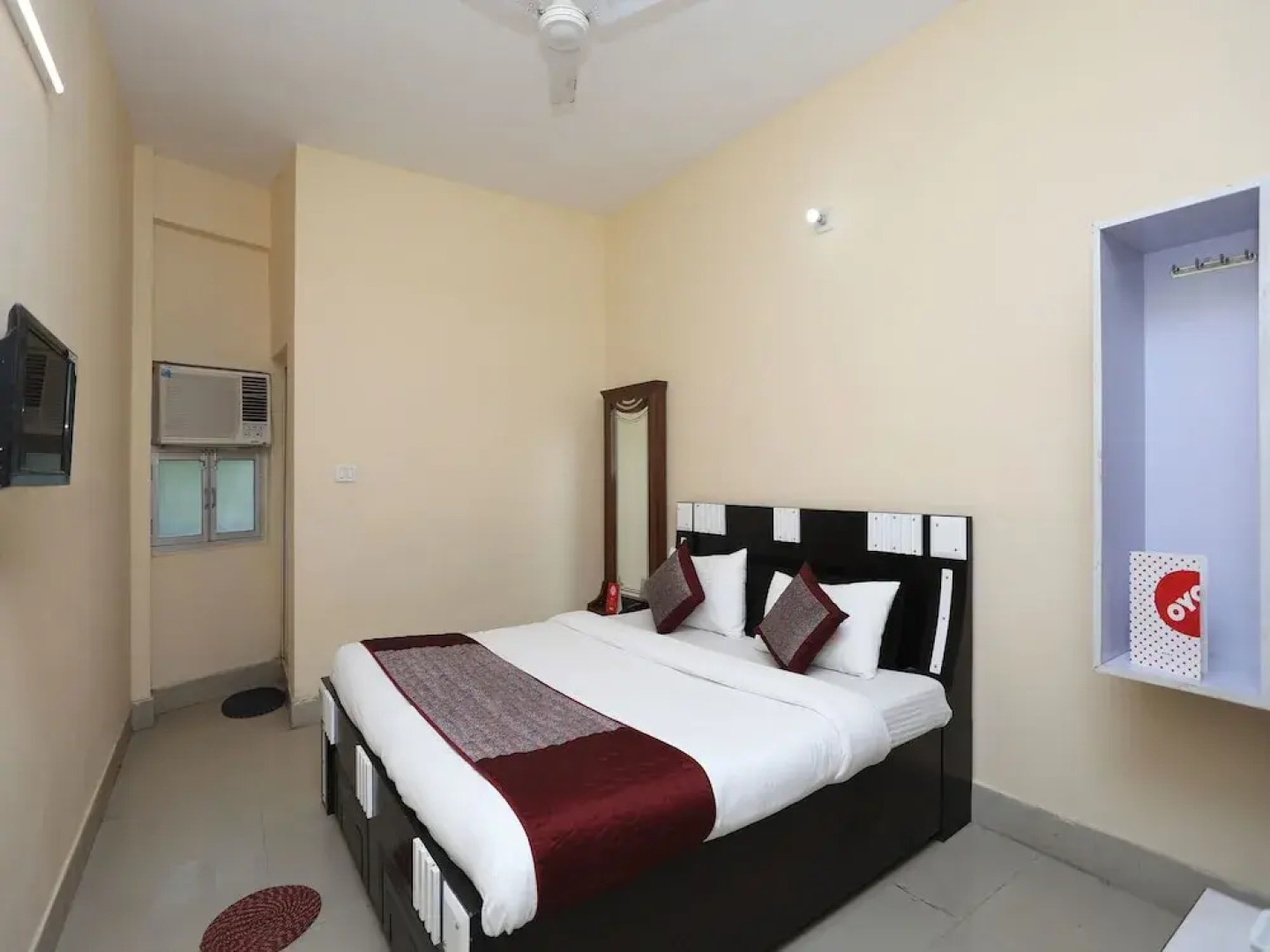 OYO 14639 Darshika Guest House