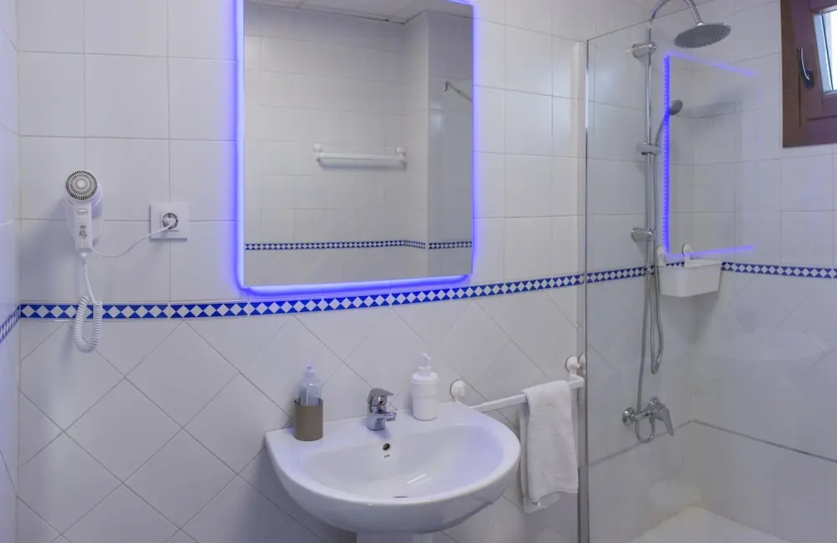 Estudio con parking y piscina en Fibes