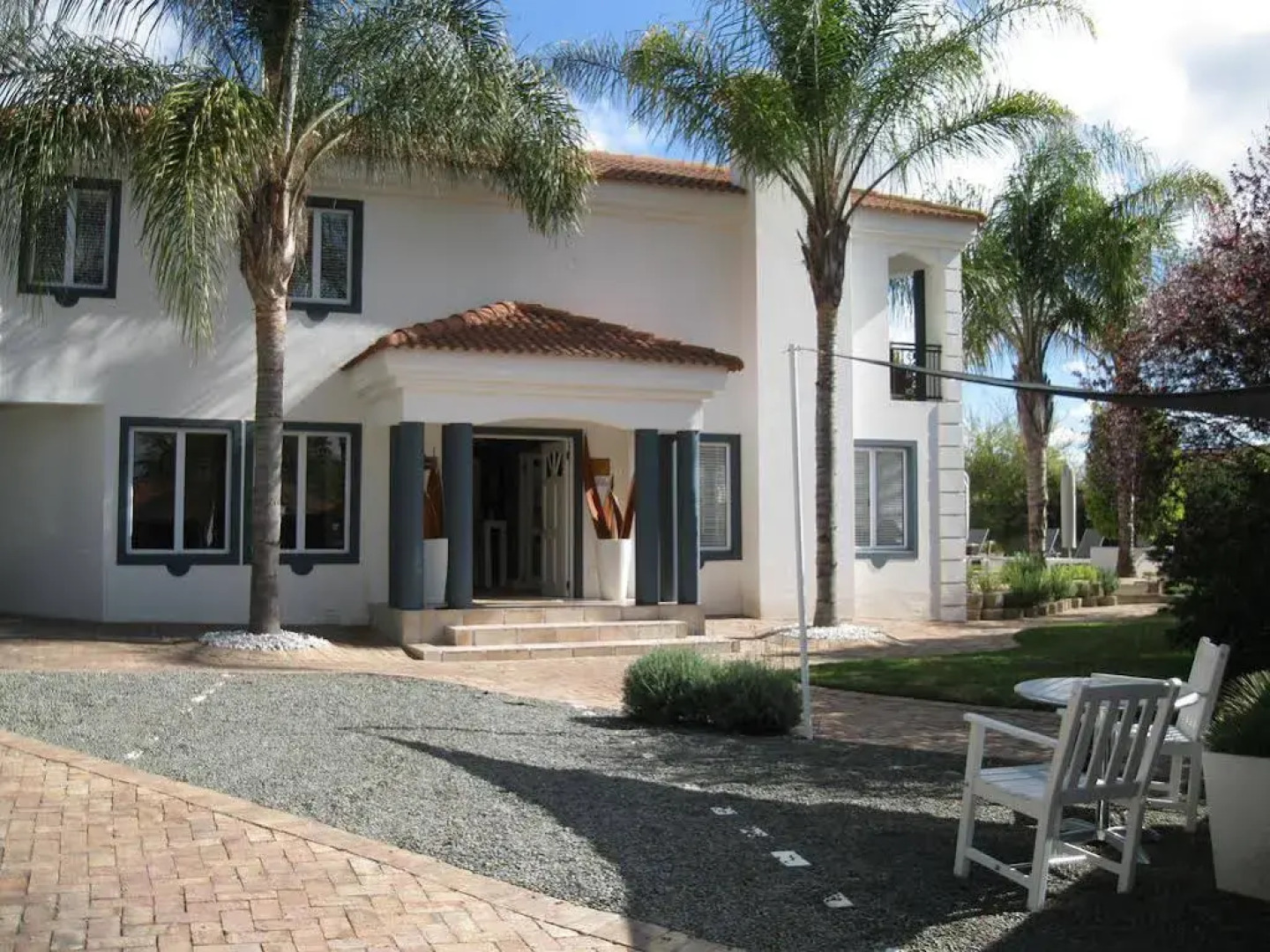 Pictures Boutique Hotel