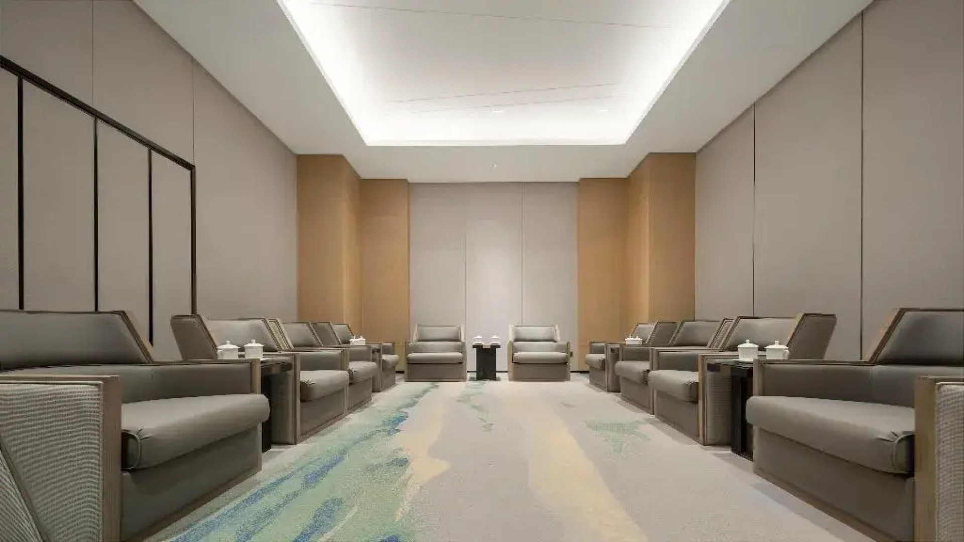 Holiday Inn Qinhuangdao Haigang by IHG