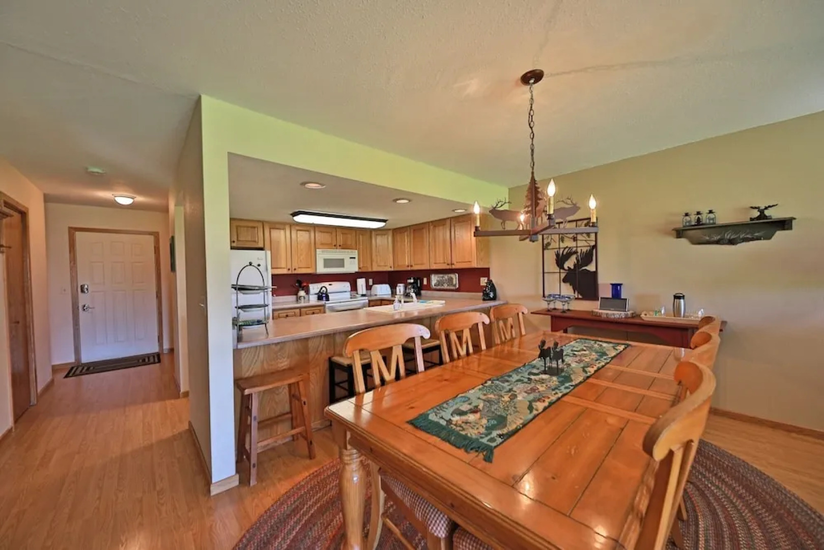 Shadow Mountain Yacht Club #2 2 Bedroom Condo by Redawning