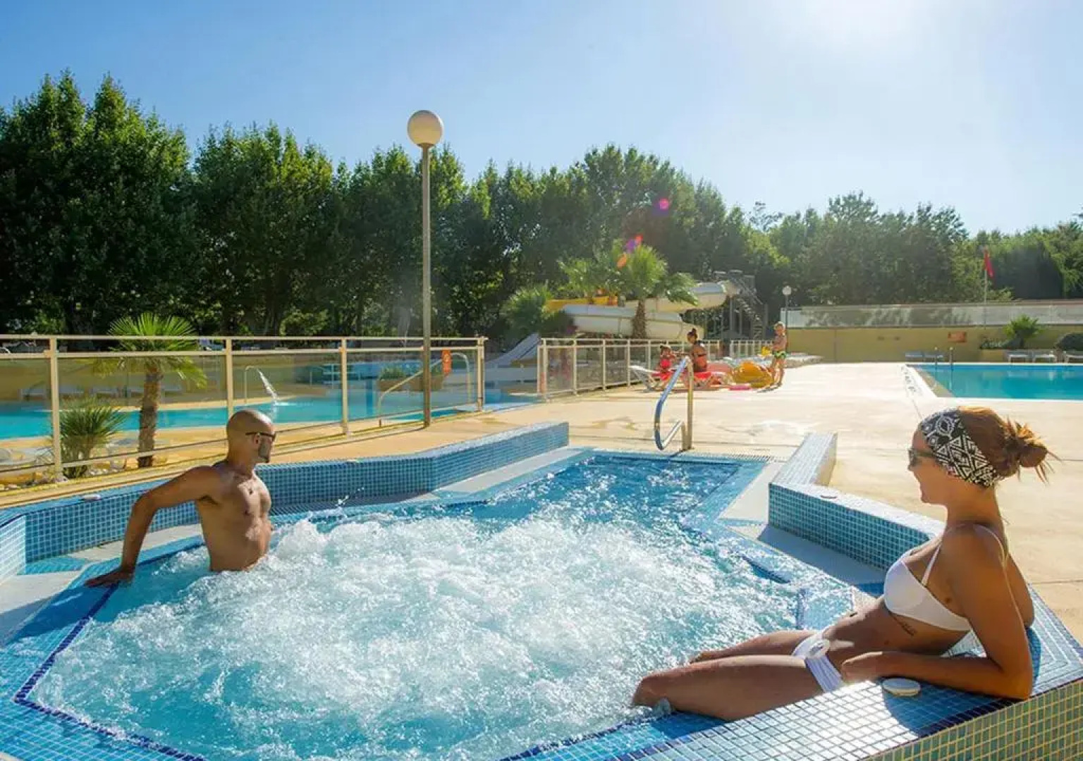 Mobilhome Climatisé 3ch 6p Dans Parc Des 7 Fonts