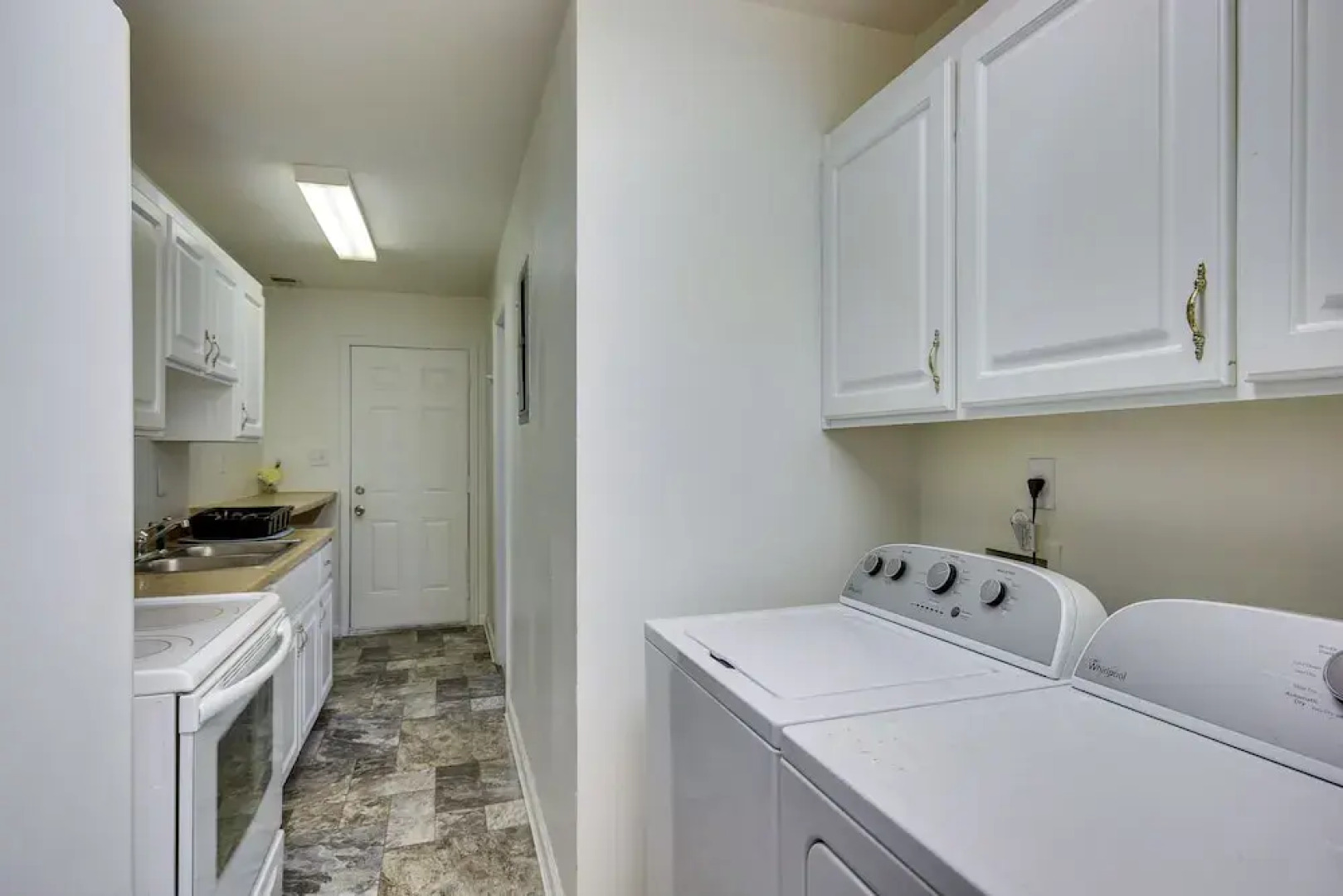 Quaint Orangeburg Townhome Near Hospitals & Campus