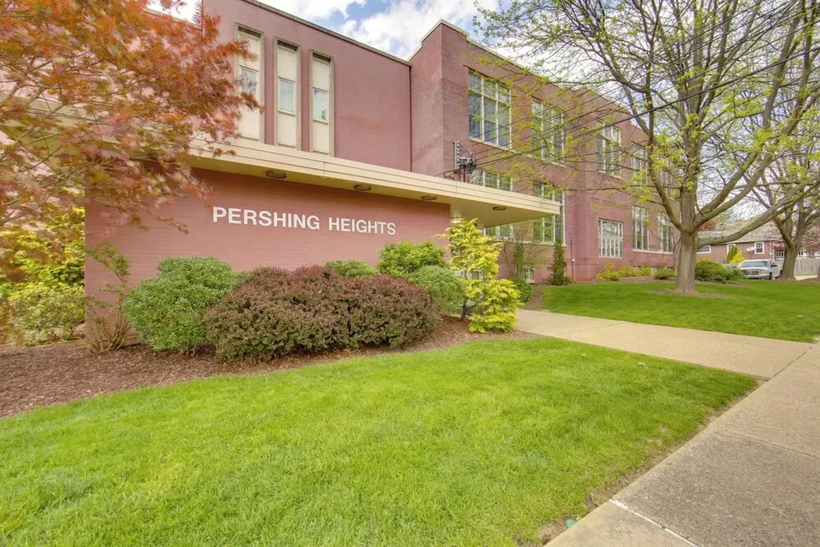 1 Mi to Dtwn: Cozy Retreat in New Kensington!