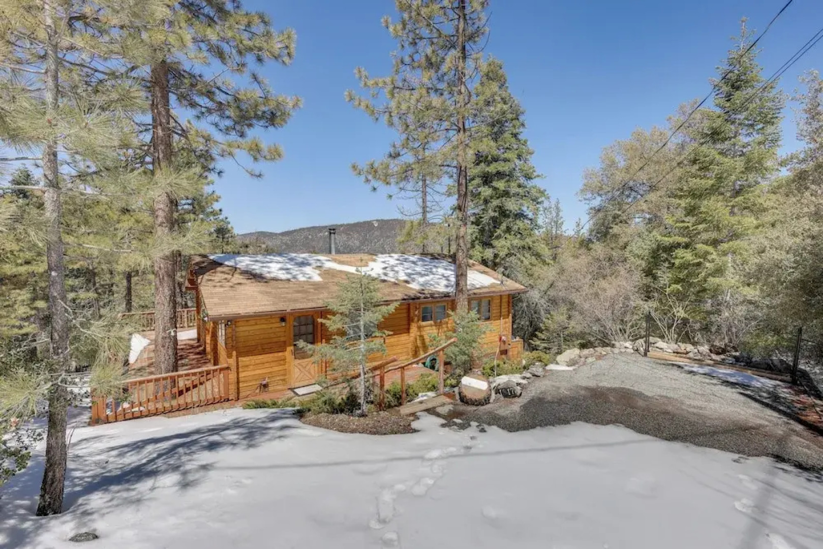 Pine Mountain Club Cabin Rental w/ Pool Access!