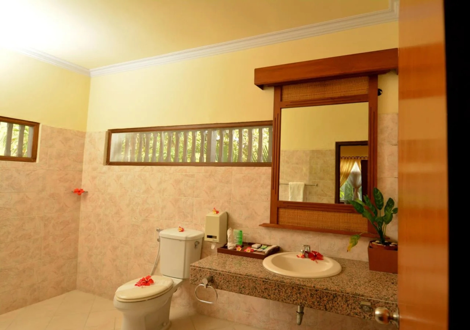 Banyualit Spa 'n Resort Lovina