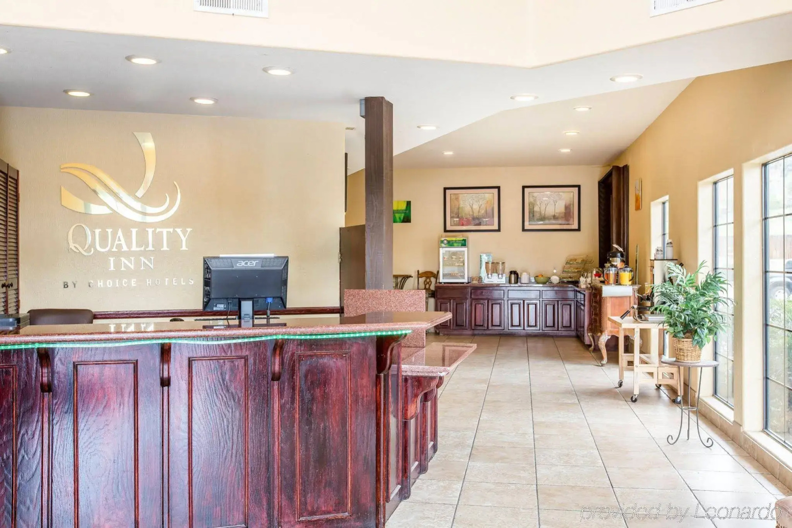 Quality Inn Fallbrook I-15