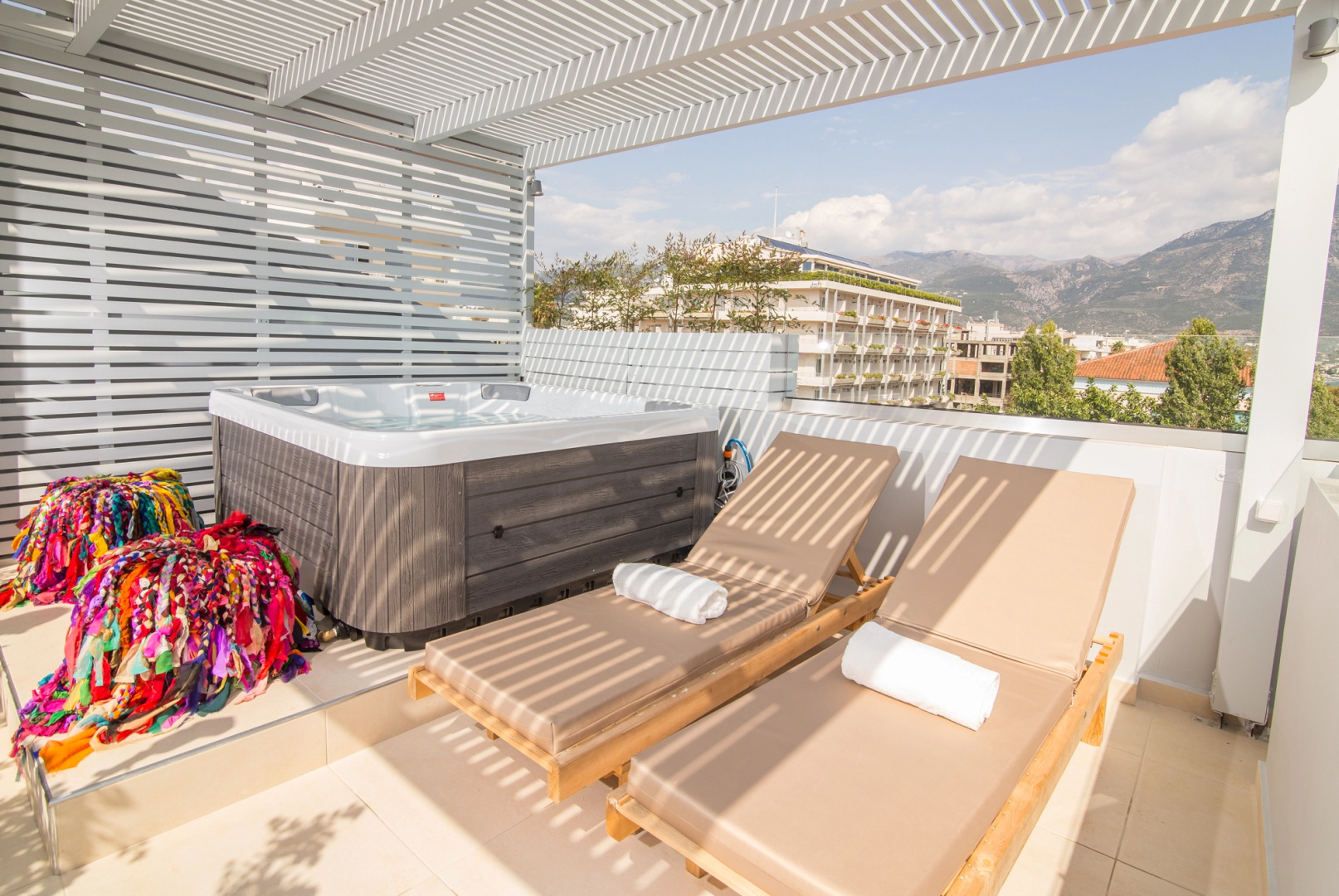 Panellinion Luxury Rooms