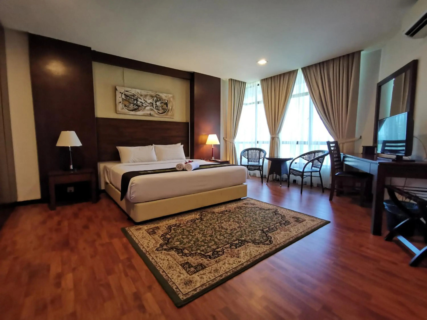 Samsuria Beach Resort & Residence