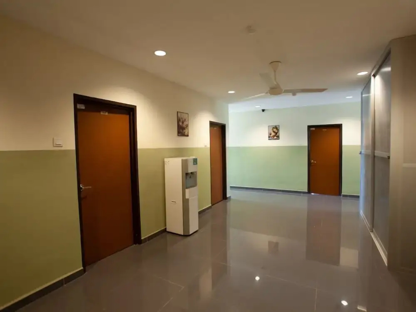 OYO 89487 Space Hotel