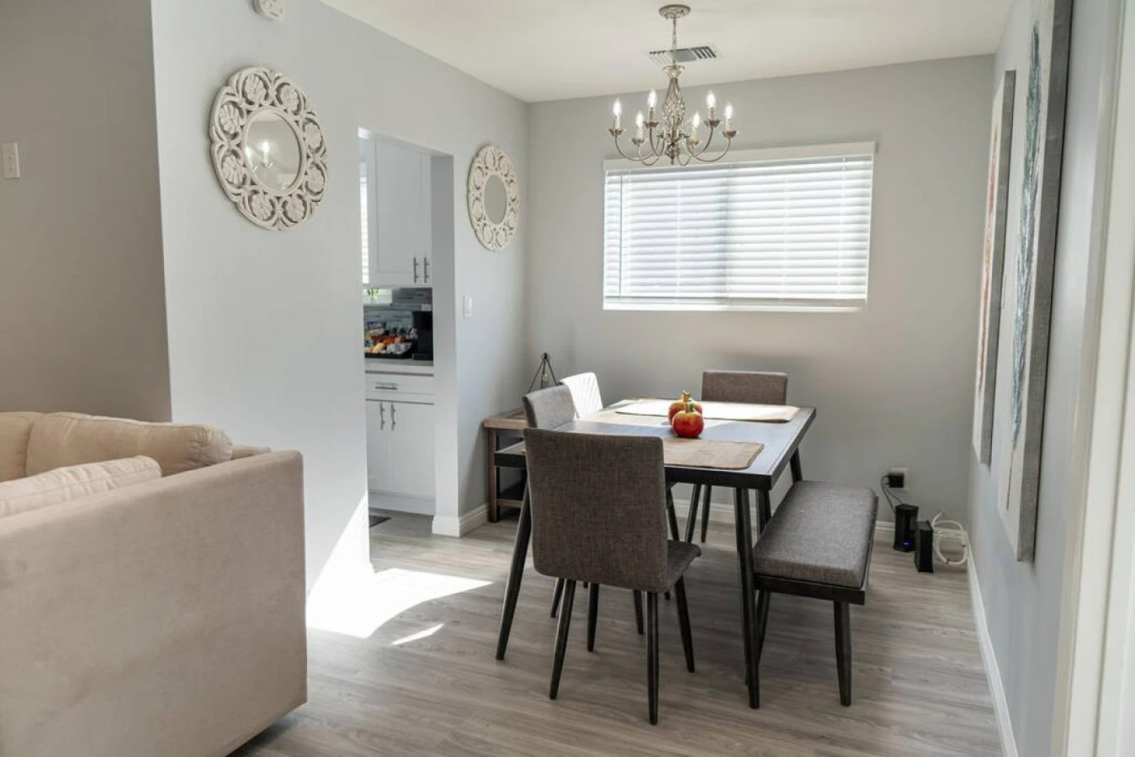 5-BEDROOM HOME RENOVATED IN 2023 NEAR DISNEYLAND (p61)