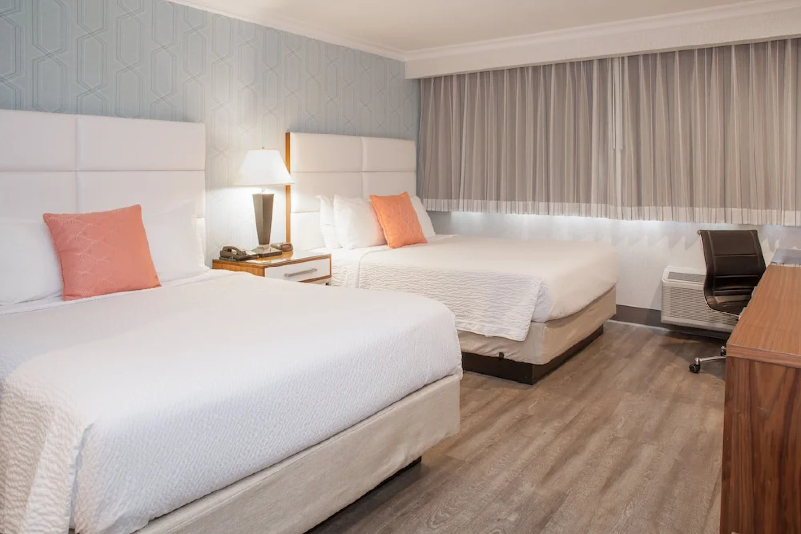 Pasadena Rose & Crown Hotel