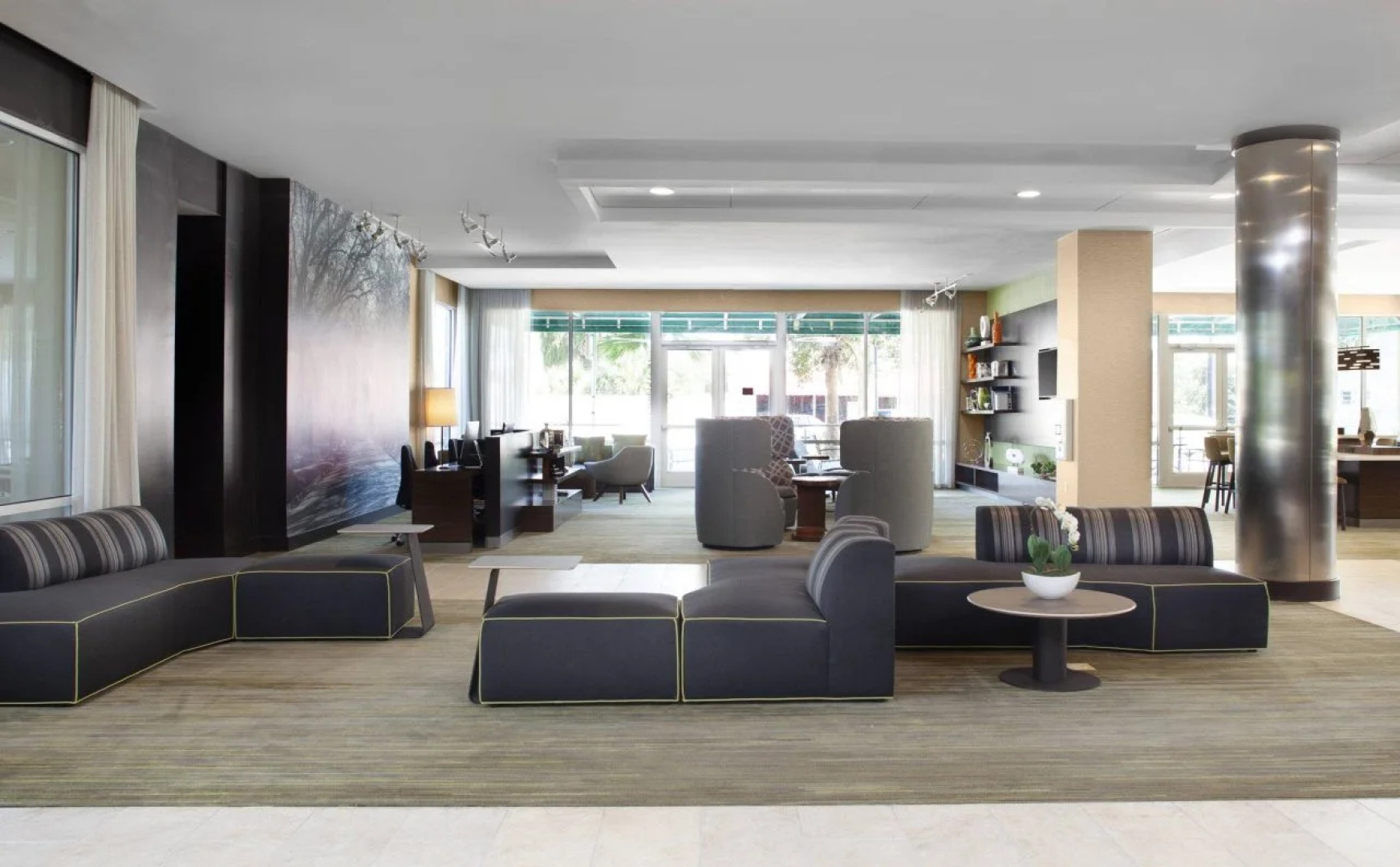 Courtyard by Marriott DeLand Historic Downtown