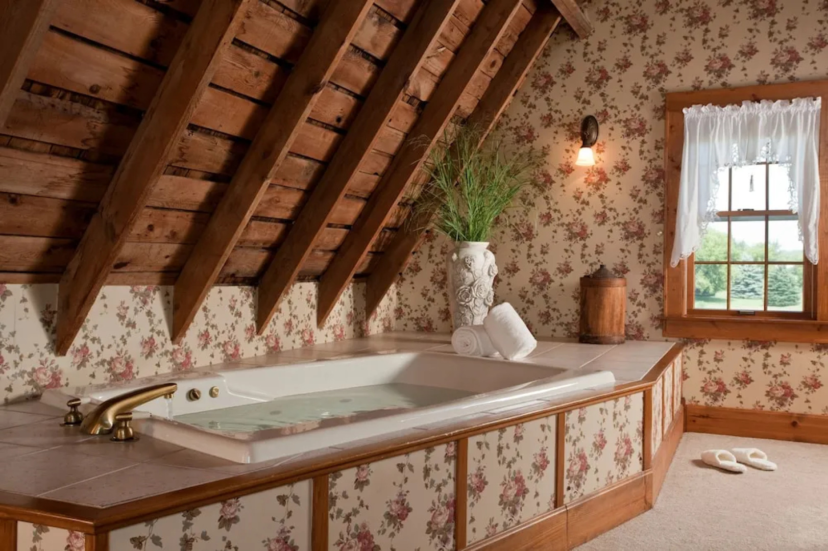 Chanticleer Guest House