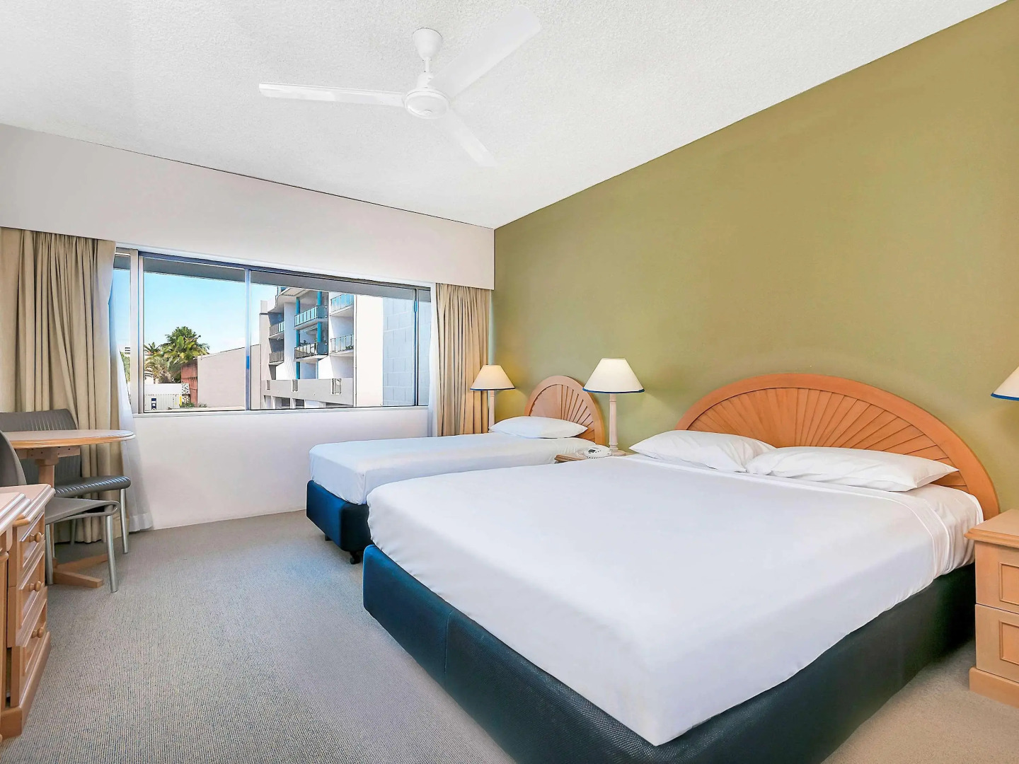 Mercure Cairns