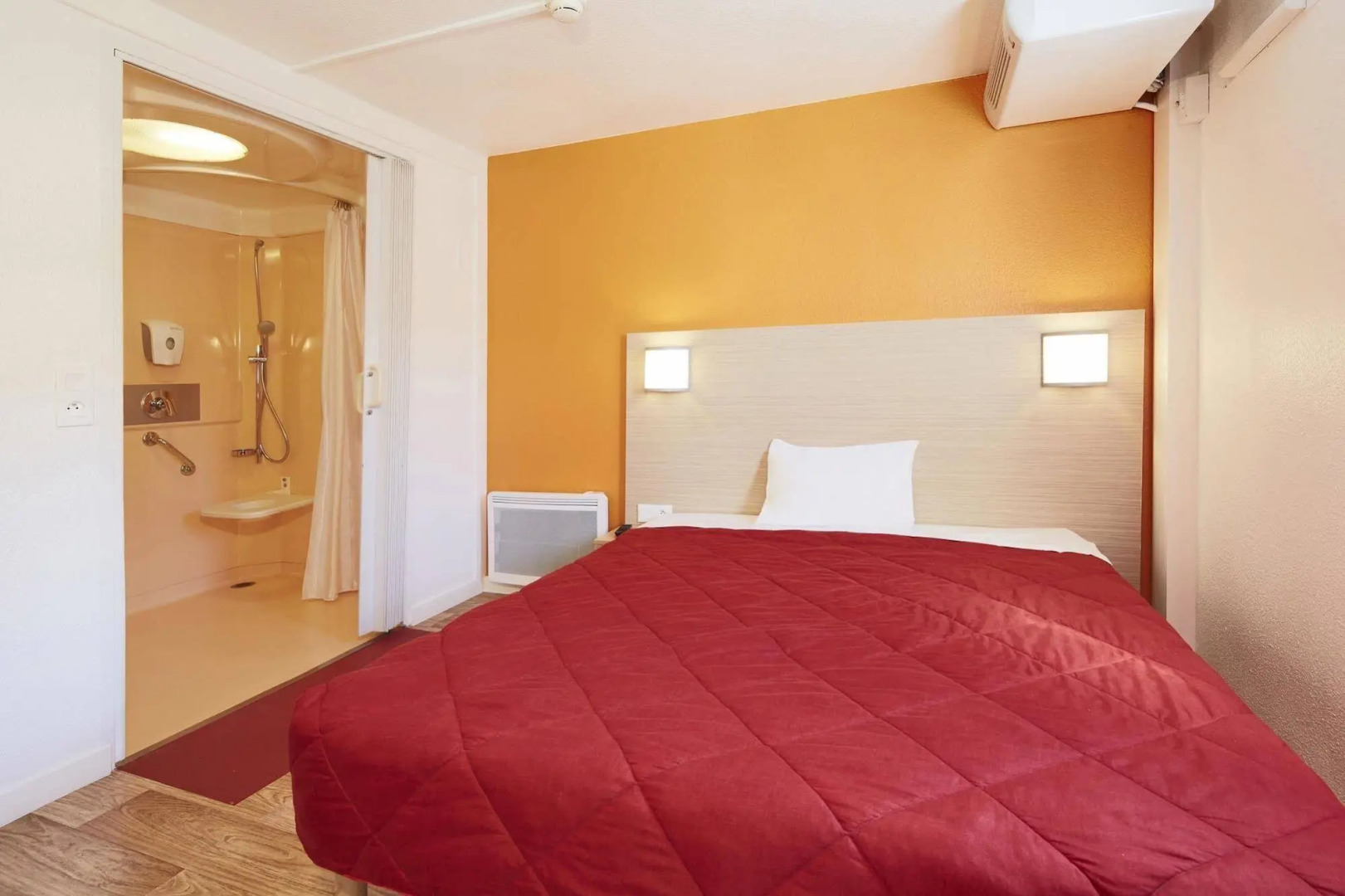 Kyriad Direct Annemasse - Genève