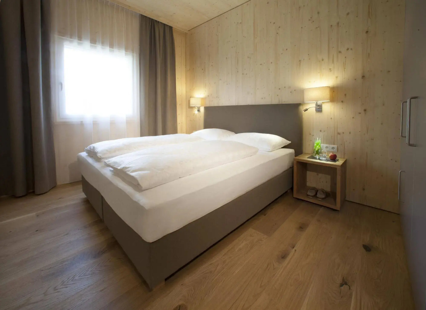 natürlich Hell. Aparthotel & Camping