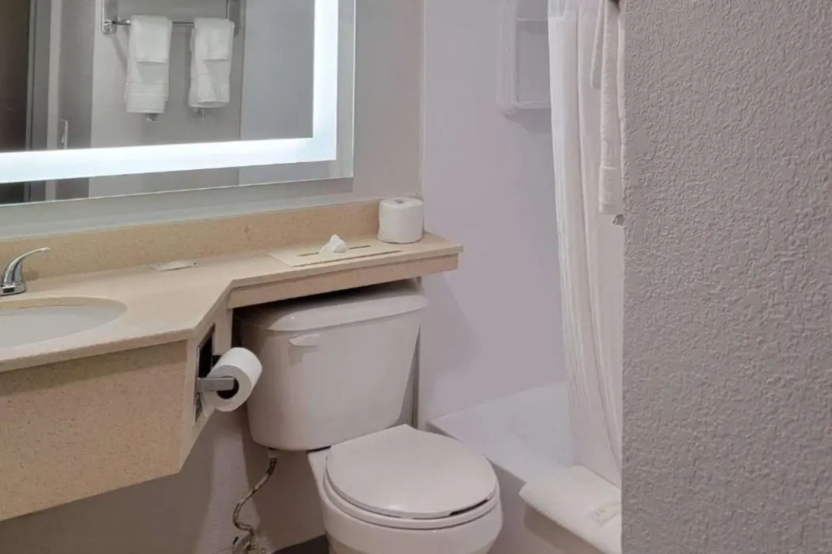 Suburban Studios, Kearney