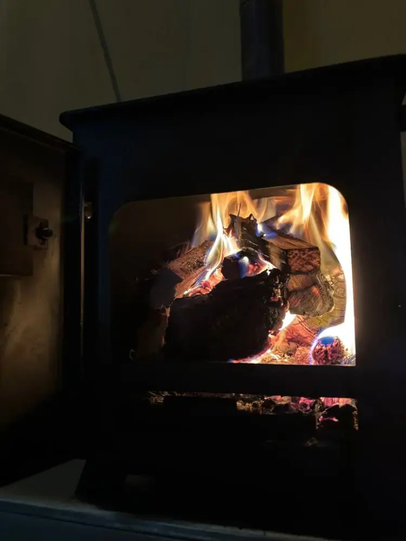 Cozy Hot Tent With Log Burner & Hot Tub Right Tent