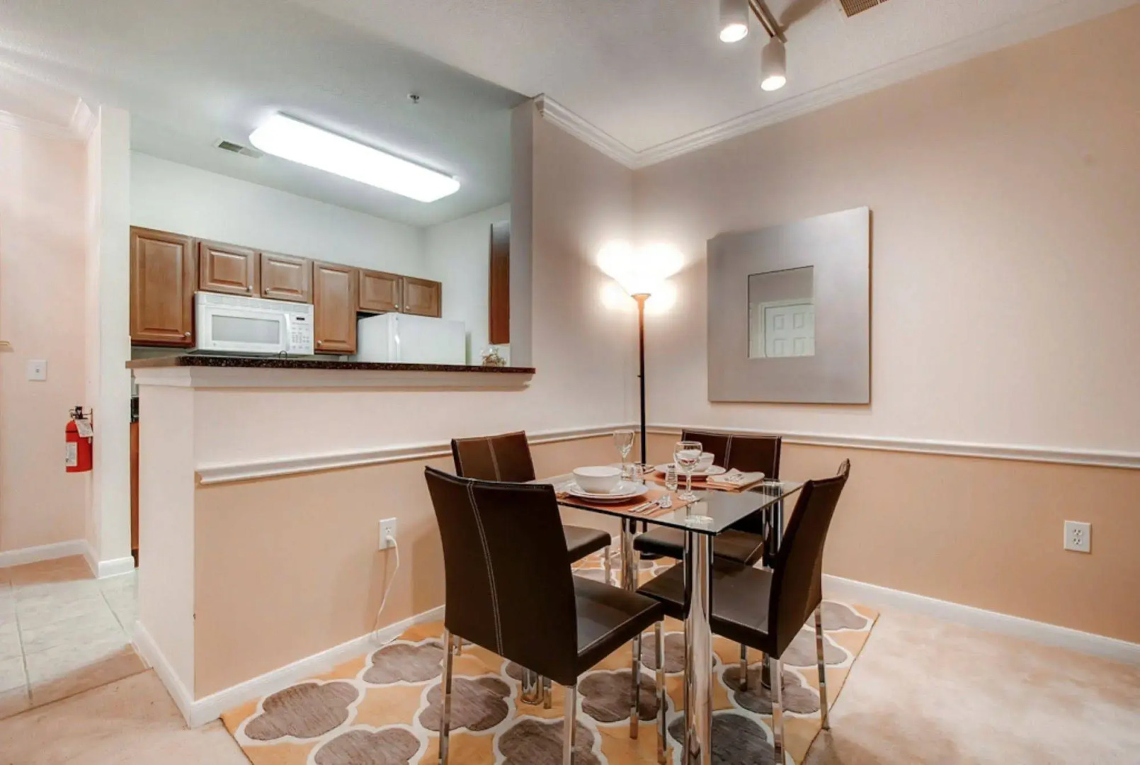 Global Luxury Suites at the Junction