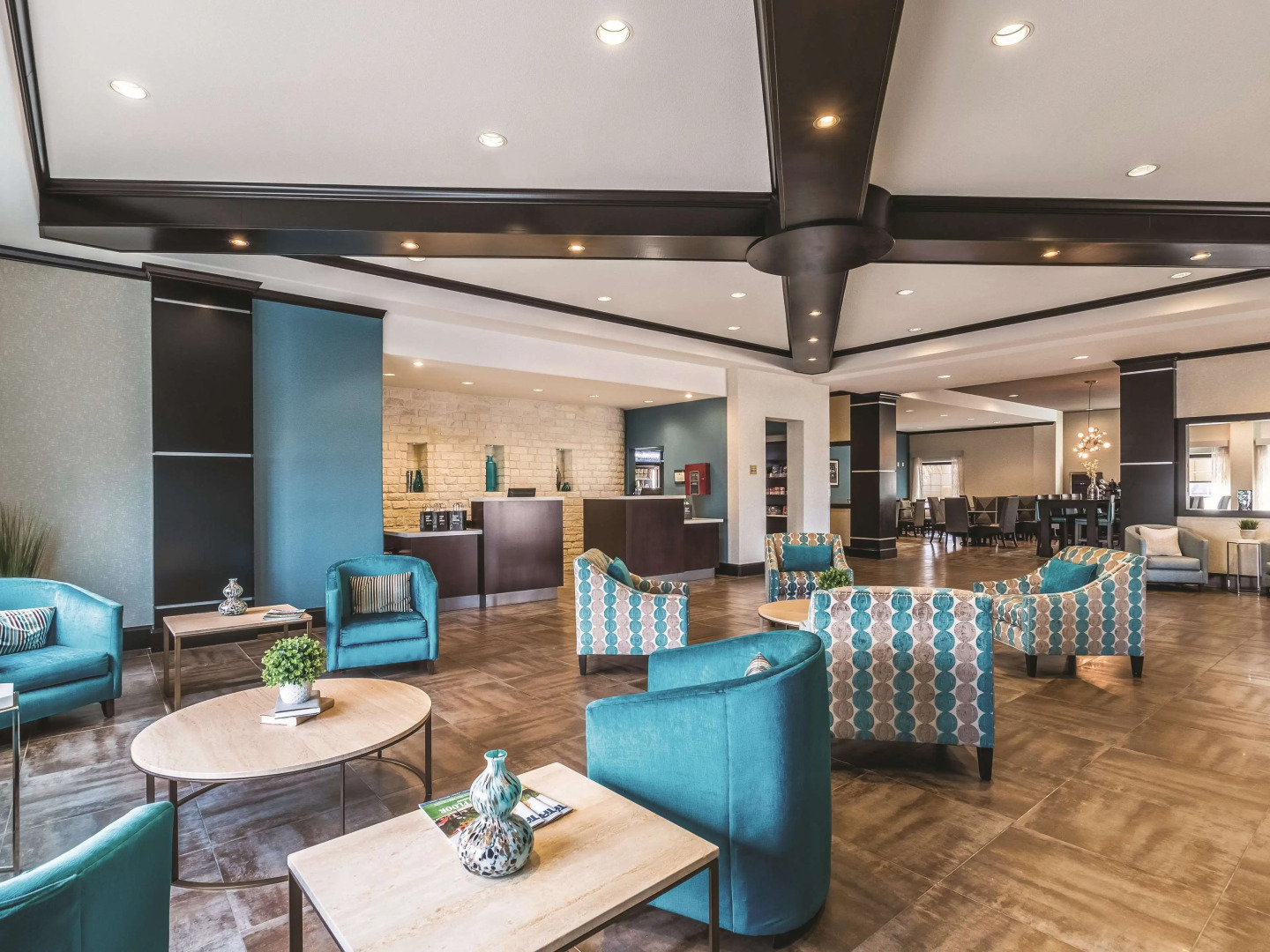 La Quinta Inn & Suites by Wyndham Dallas Grand Prairie South