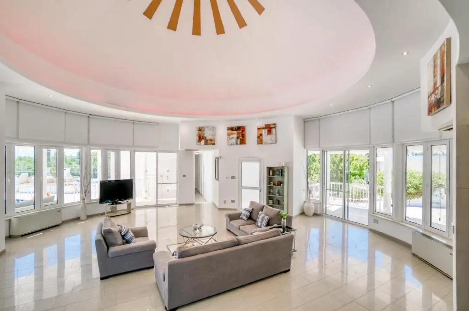 Villa Amelia by Ezoria