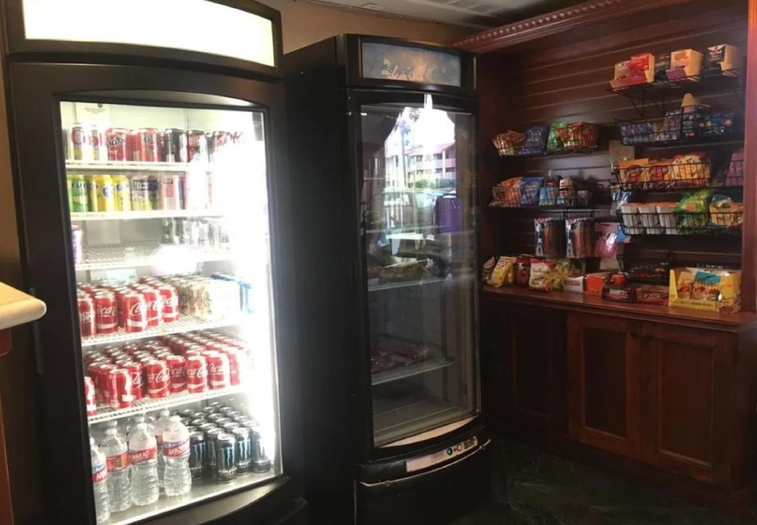 Folk Inn Ontario Airport