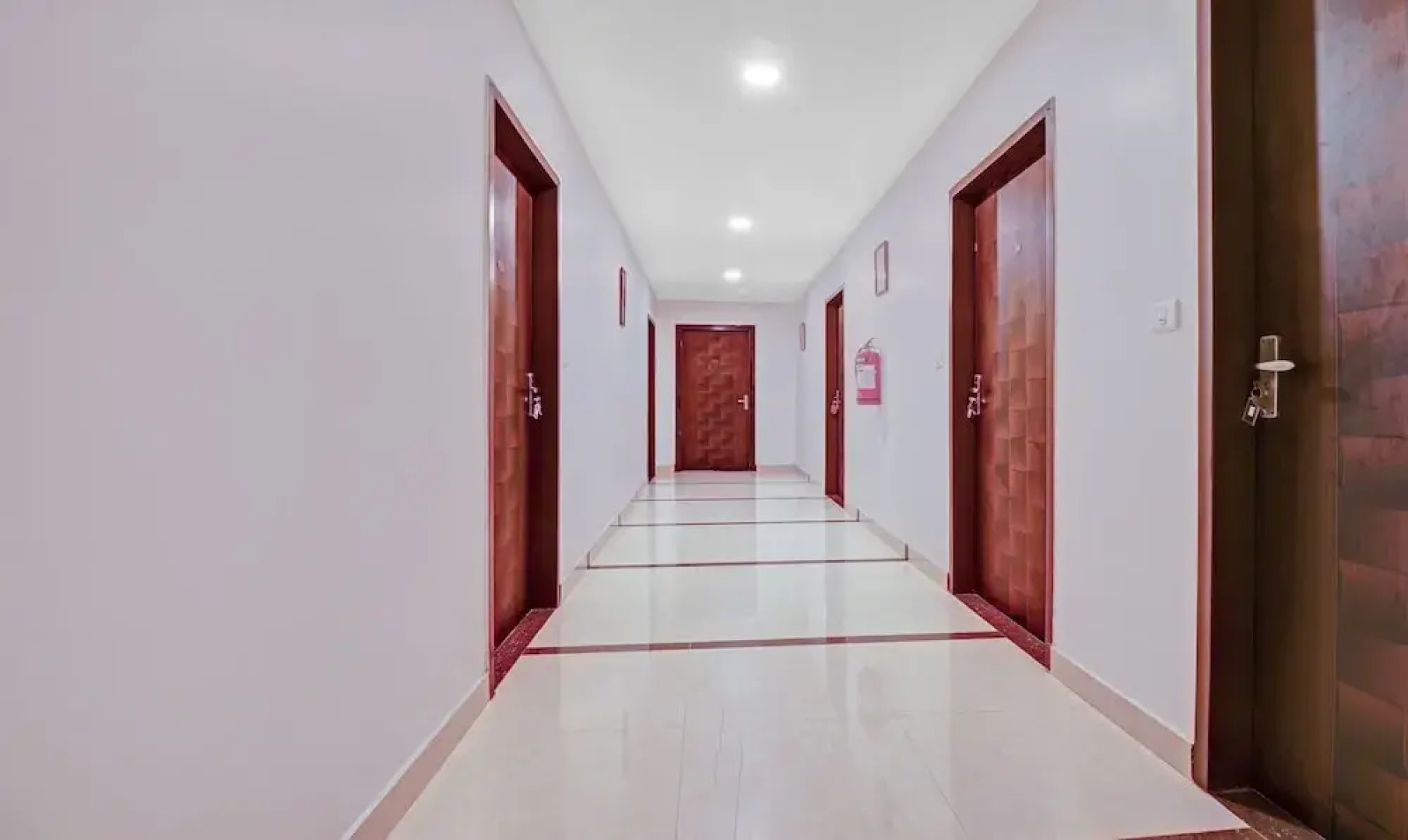 Treebo Trend S V Manor