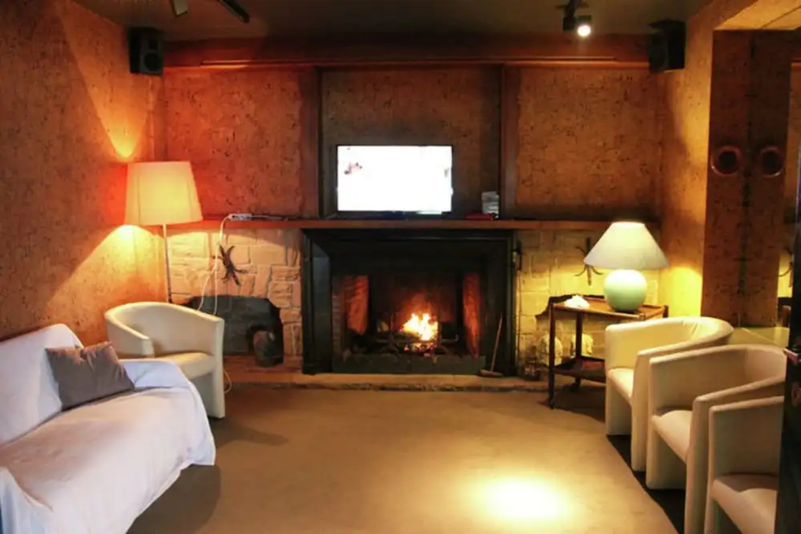 La Roche Riverside Mansion