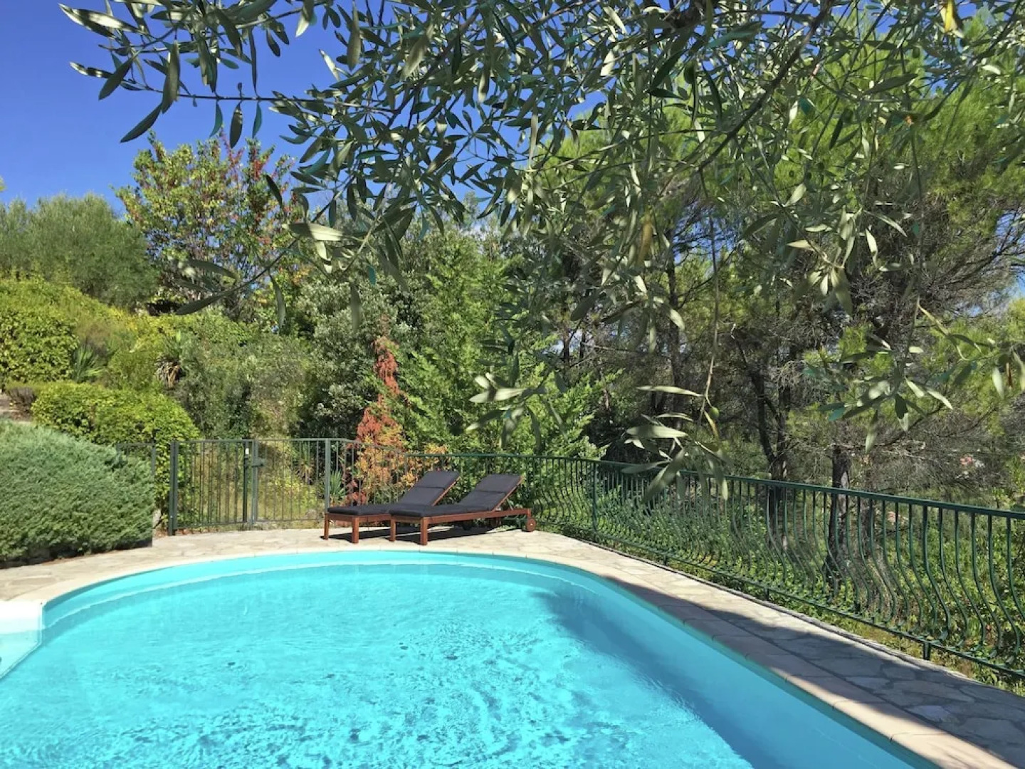 Provençal Villa With Private Swimming Pool, 900 m From the Picturesque Village of Flayosc