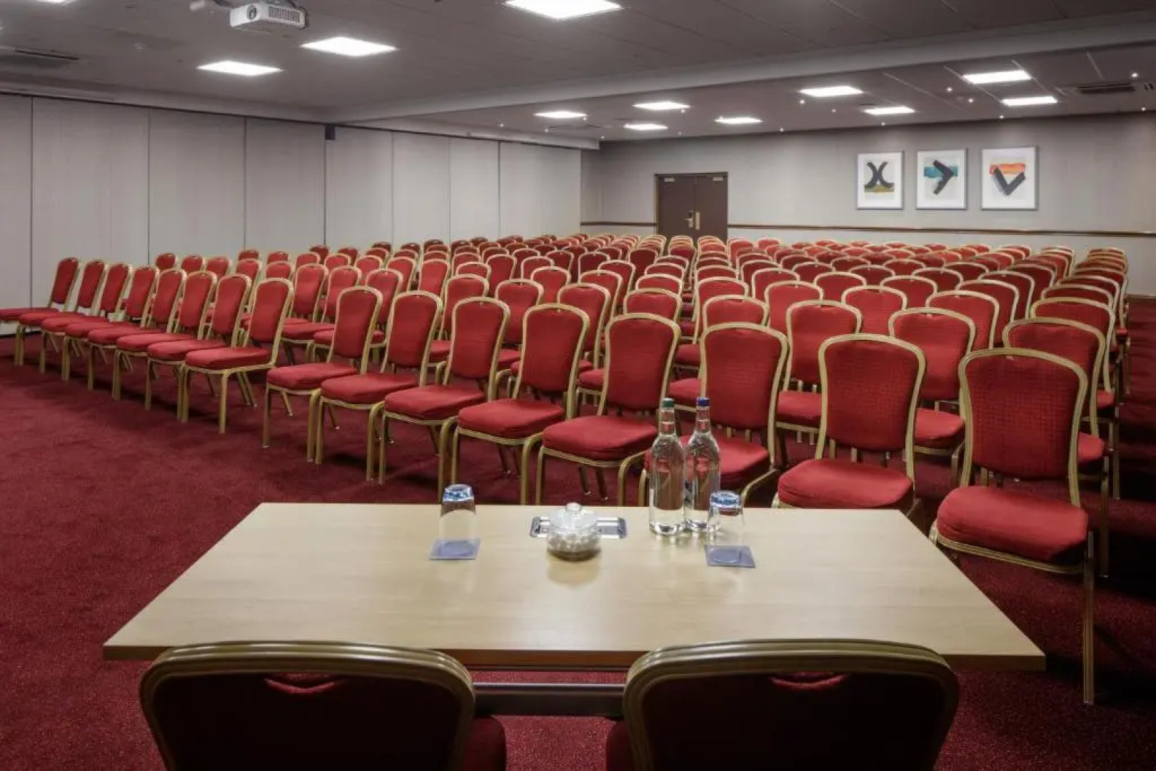 M40 J15 Warwick Hotel