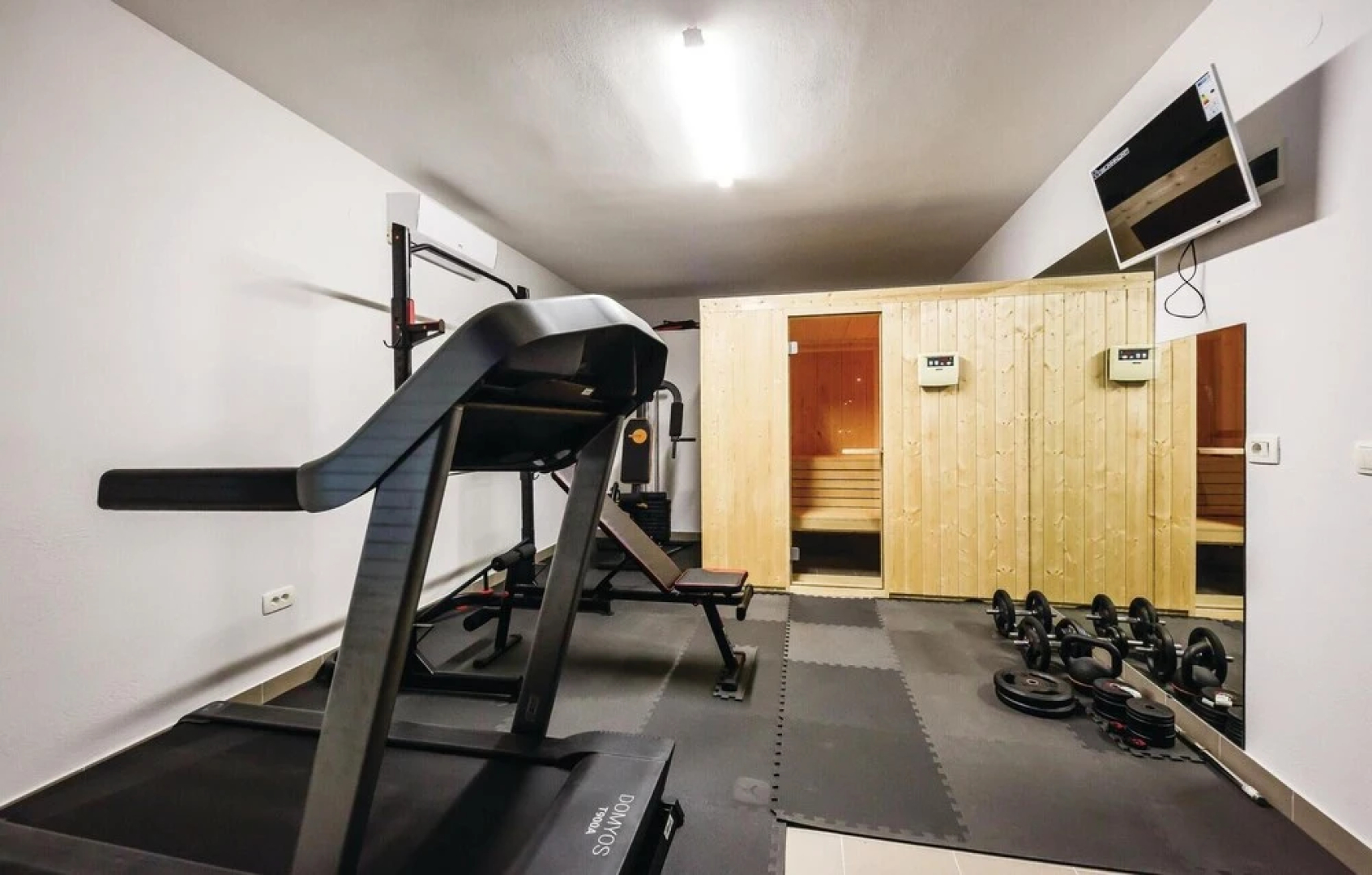 Amazing Home in Kastel Novi With Sauna, Wifi and 9 Bedrooms