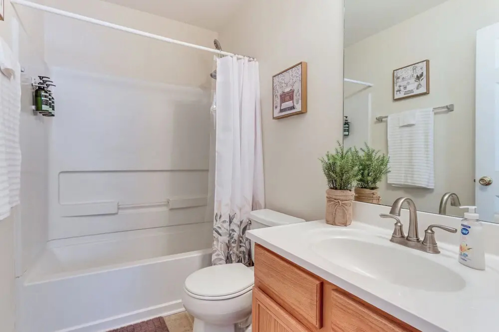 1 Mi to Dtwn Bluffton: Historic District Retreat