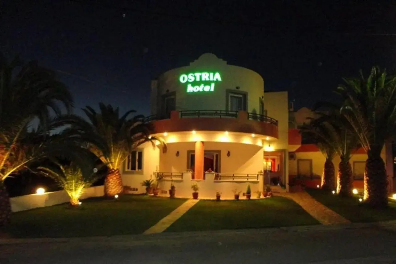 Ostria Hotel