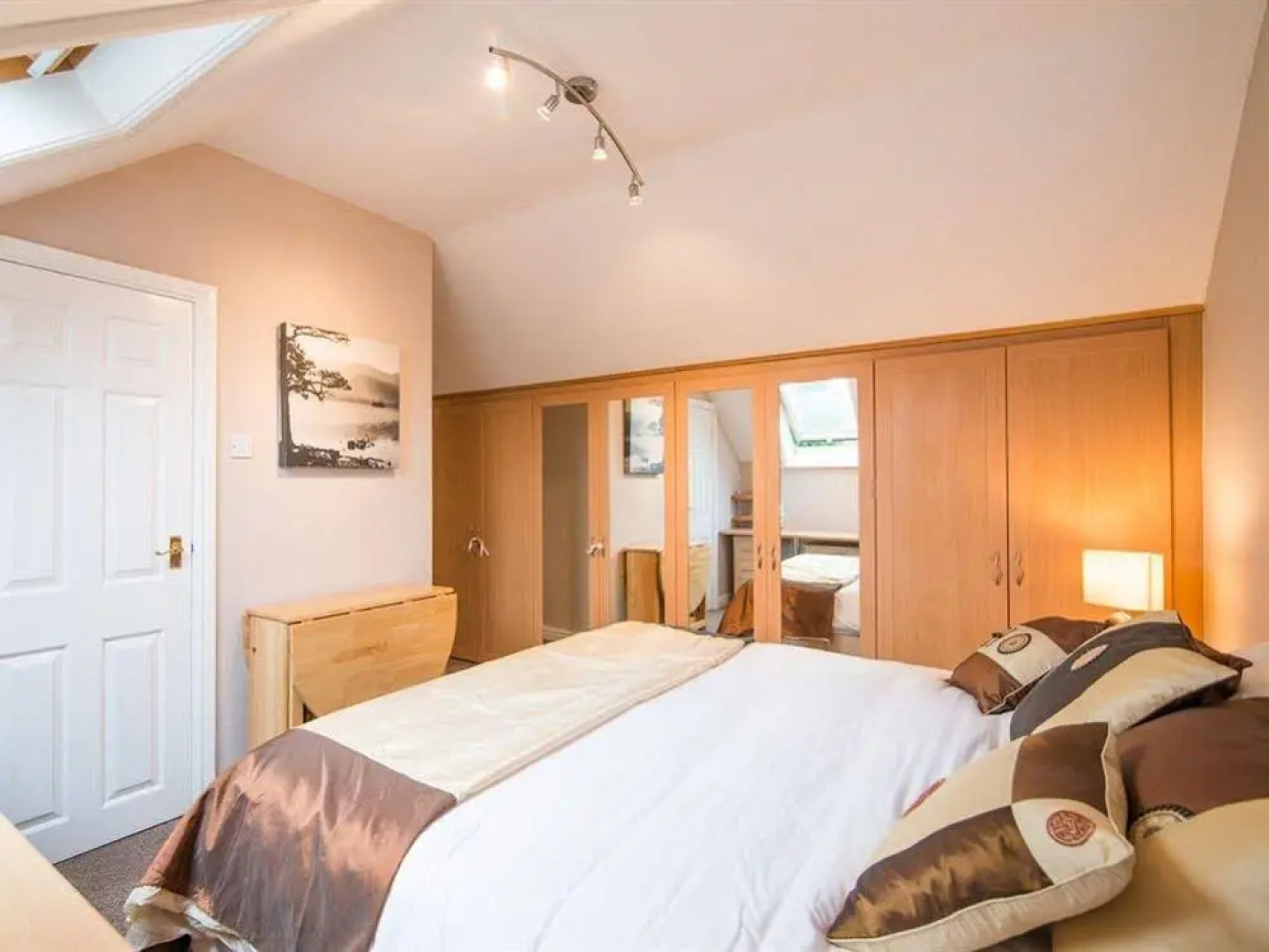 The Loft Apartment at Piggotts Hall