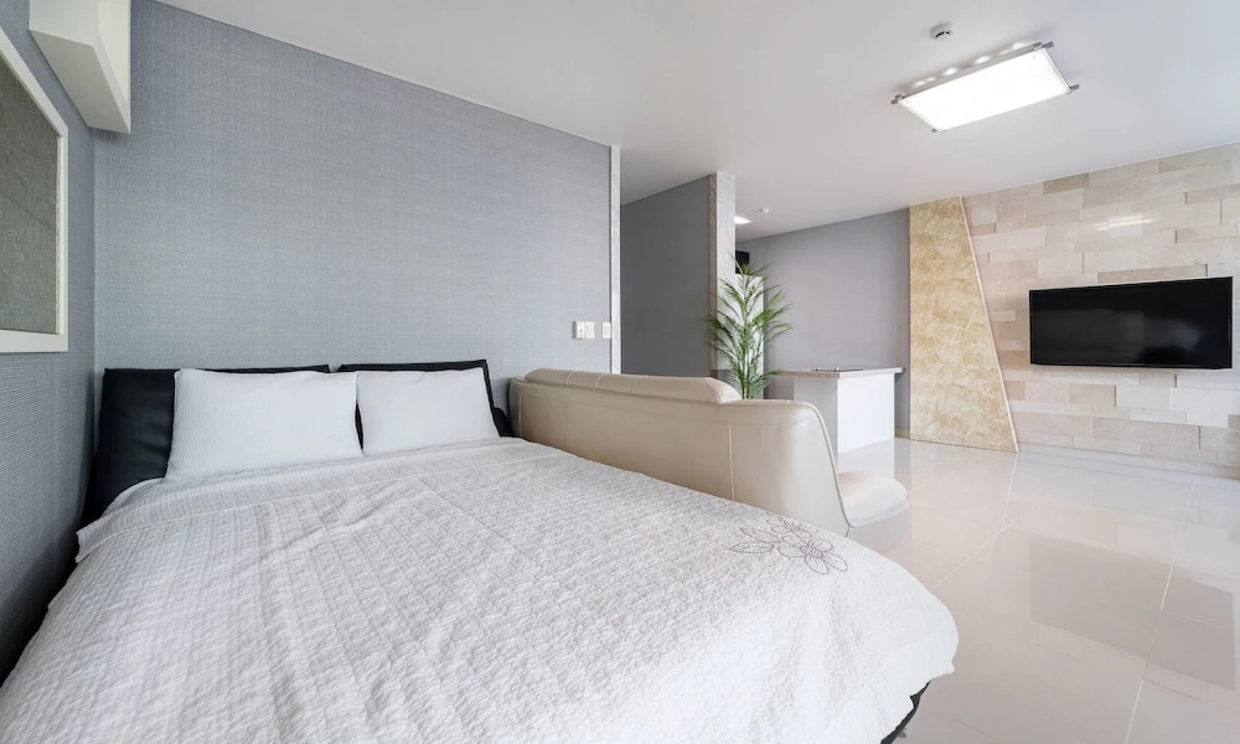 Pinewave Sea & Spa Pension