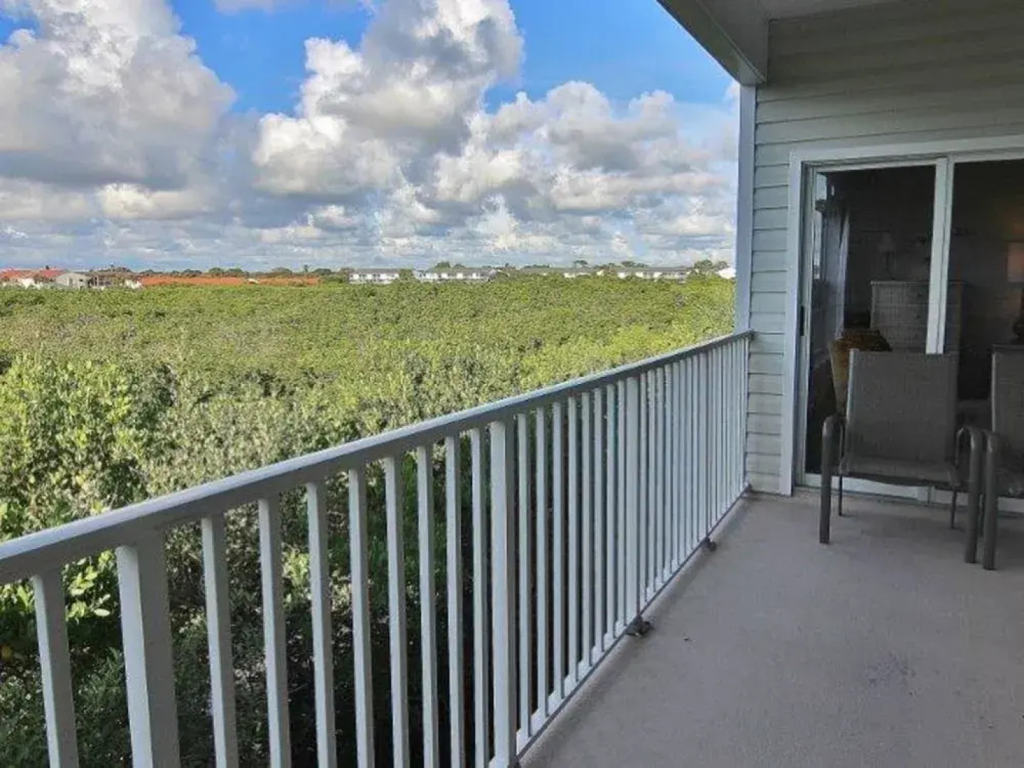 Mariner's Pointe 202 2 Br Cabin by RedAwning